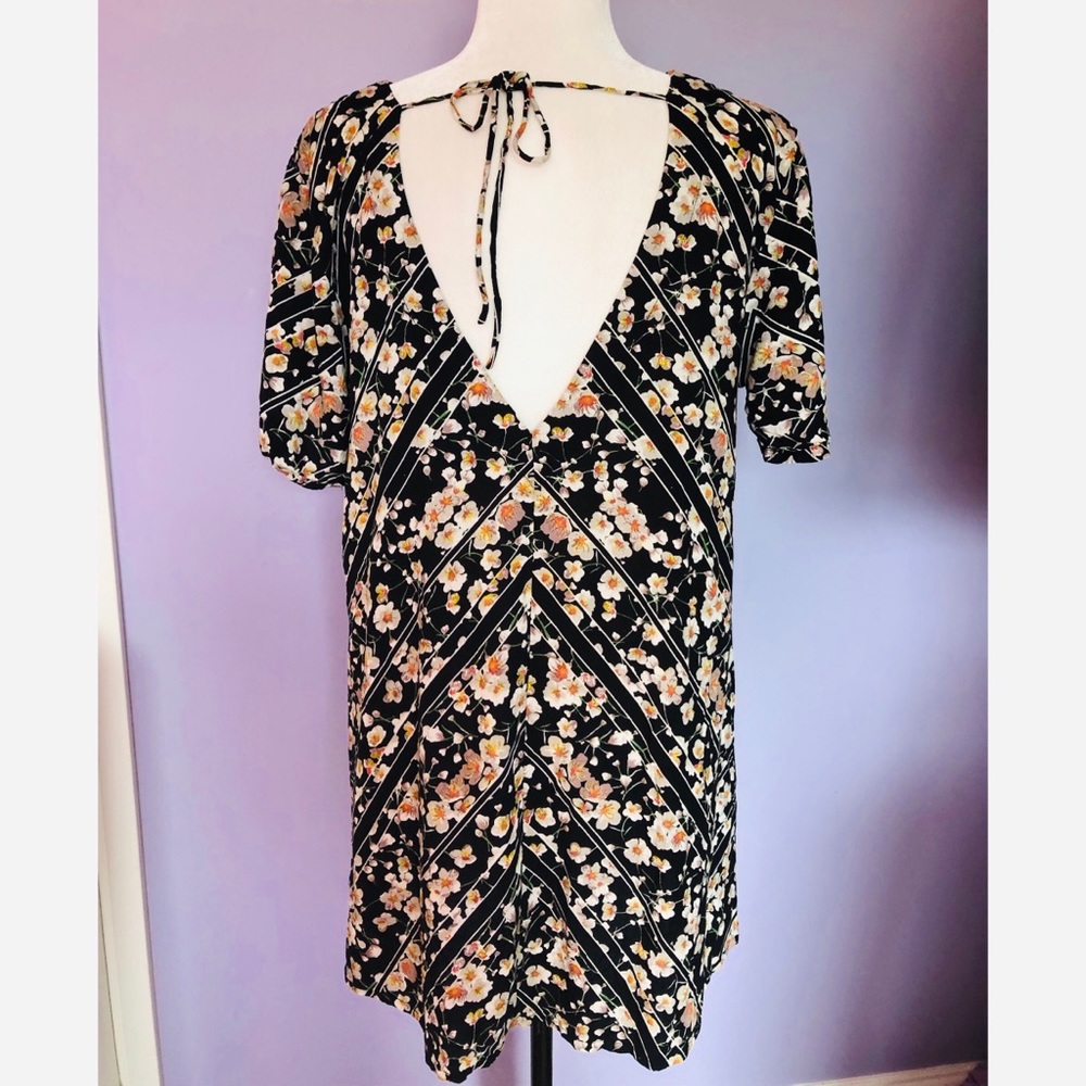 Motel Crosena Floral Button-Down Shift Dress - Picture 6 of 8